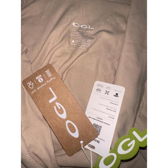 OGL NWT- S 
Collared Surplice Ultrasoft Tank - Paper Bag - Picture 2 of 2